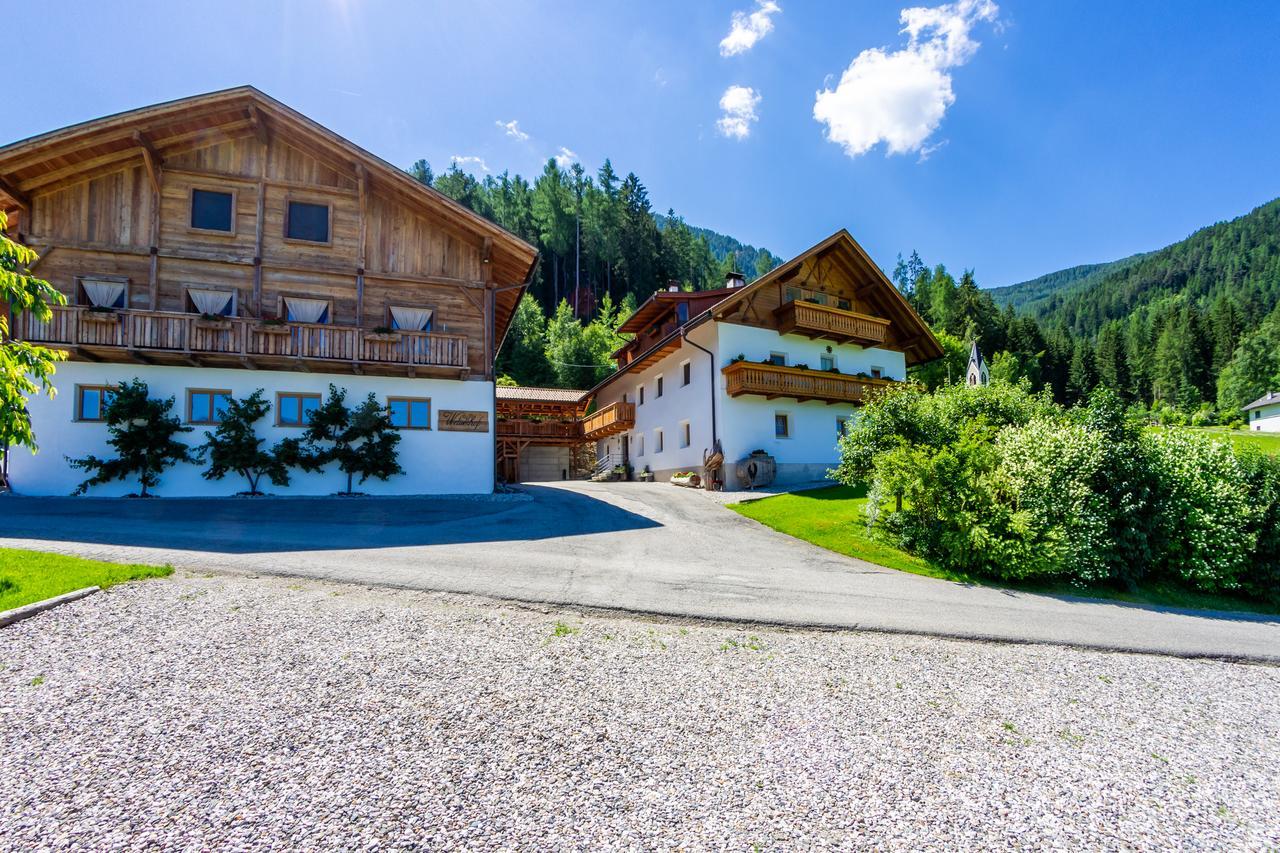 Weliserhof Brunico Kültér fotó